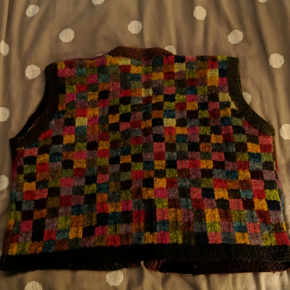 Handknit crop vest - Picture 4 of 6